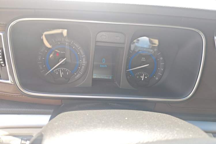 Used Buick GL8 2014 3.0L XT Luxury Business Flagship Edition Instrument Cluster