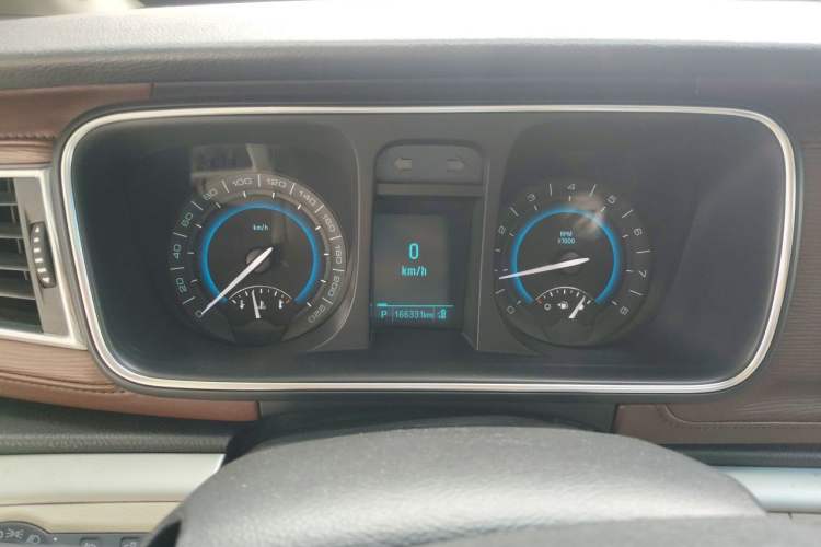 Used Buick GL8 2014 2.4L CT Luxury Business Comfort Edition Instrument Cluster