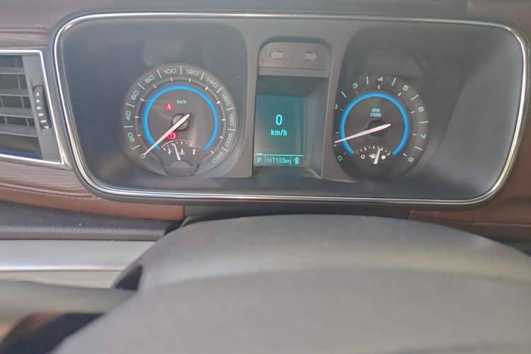 Used Buick GL8 2014 3.0L XT Luxury Business Flagship Edition Instrument Cluster