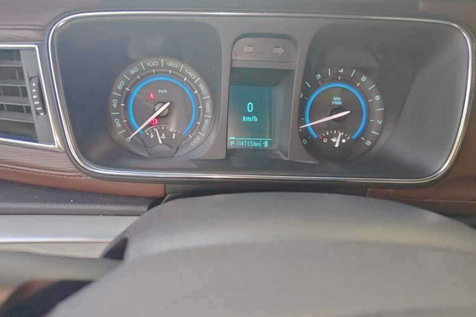 Used Buick GL8 2014 3.0L XT Luxury Business Flagship Edition Instrument Cluster