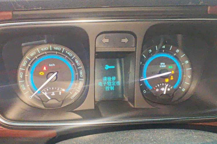 Used Buick GL8 2014 2.4L CT Luxury Business Comfort Edition Instrument Cluster