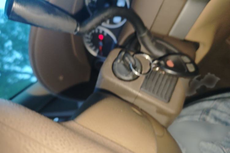 Used Buick GL8 2014 2.4L Classic Edition Interior 1