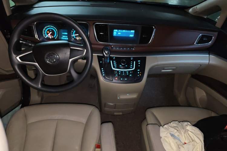 Used Buick GL8 2014 2.4L CT Luxury Business Comfort Edition Interior 2