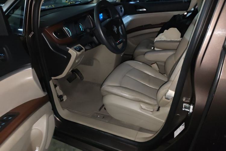 Used Buick GL8 2014 2.4L CT Luxury Business Comfort Edition Interior 3