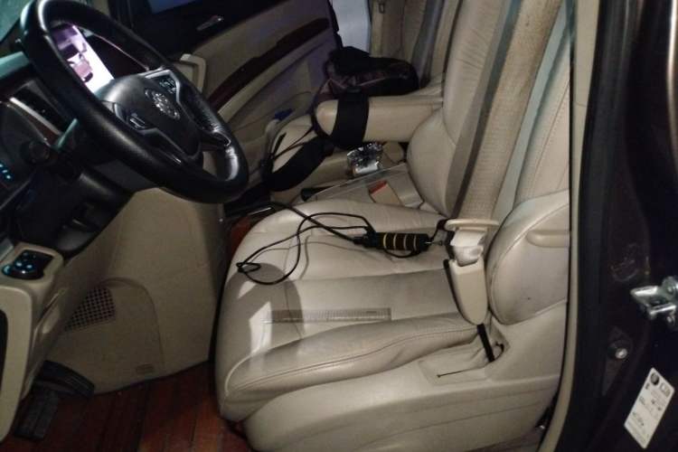 Used Buick GL8 2014 2.4L LT Luxury Business Executive Edition Left Front Seat
