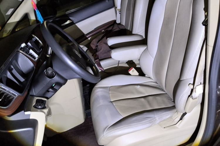 Used Buick GL8 2014 2.4L CT Luxury Business Comfort Edition Left Front Seat