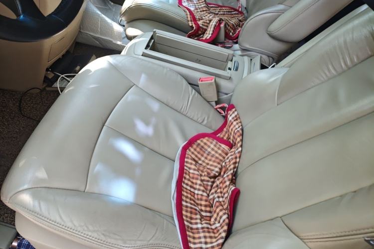 Used Buick GL8 2014 2.4L LT Luxury Business Executive Edition Left Front Seat
