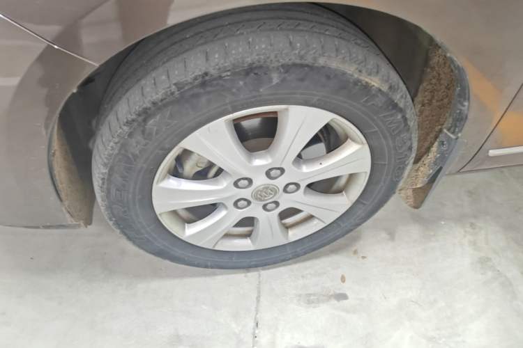 Used Buick GL8 2014 3.0L XT Luxury Business Flagship Edition Left Front Wheel Hub