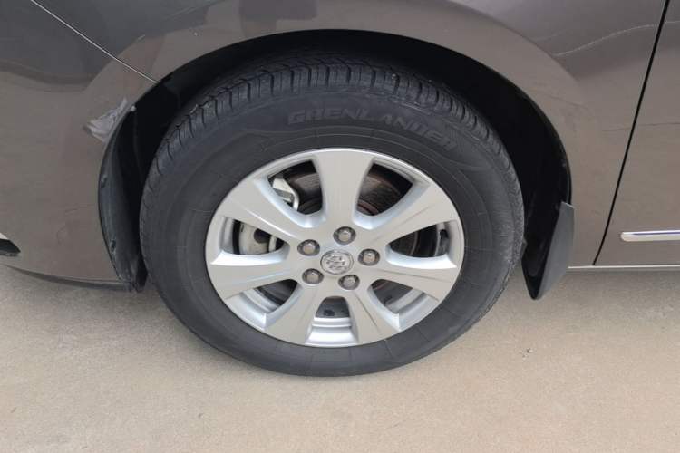 Used Buick GL8 2014 3.0L GT Luxury Business Haoya Edition Left Front Wheel Hub