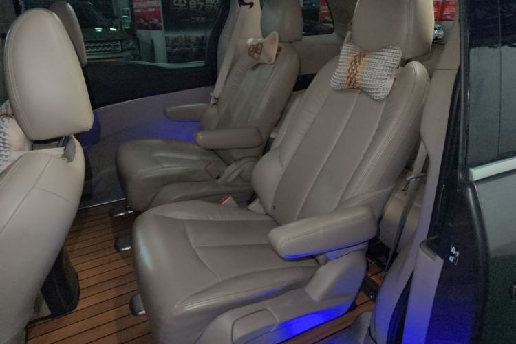 Used Buick GL8 2014 3.0L GT Luxury Business Haoya Edition Left Rear Seat