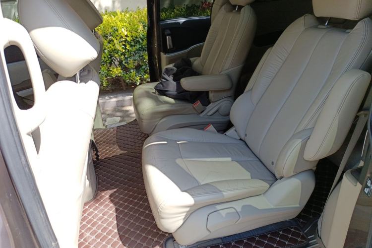 Used Buick GL8 2014 2.4L LT Luxury Business Executive Edition Left Rear Seat