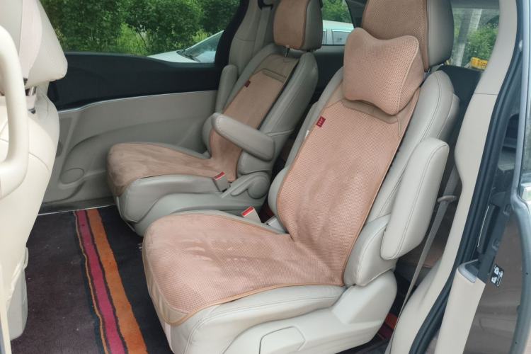 Used Buick GL8 2014 2.4L LT Luxury Business Executive Edition Left Rear Seat