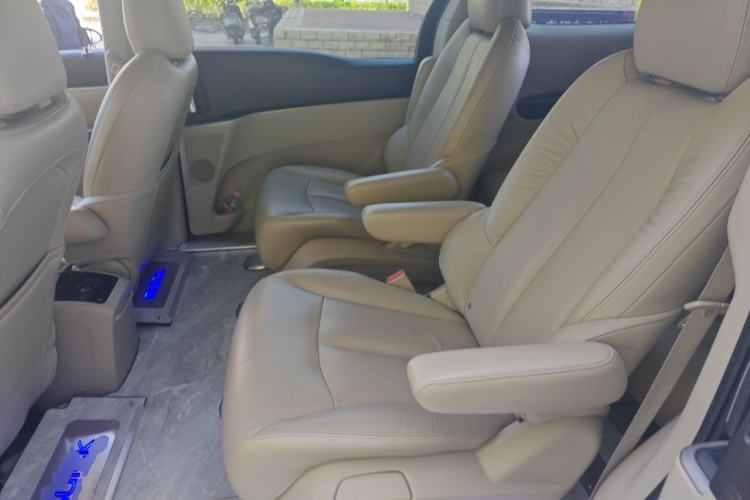 Used Buick GL8 2014 2.4L LT Luxury Business Executive Edition Left Rear Seat