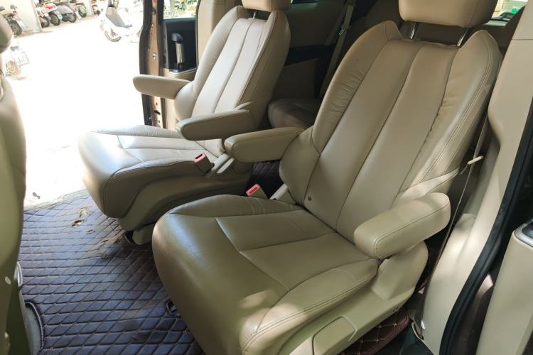 Used Buick GL8 2014 3.0L GT Luxury Business Haoya Edition Left Rear Seat