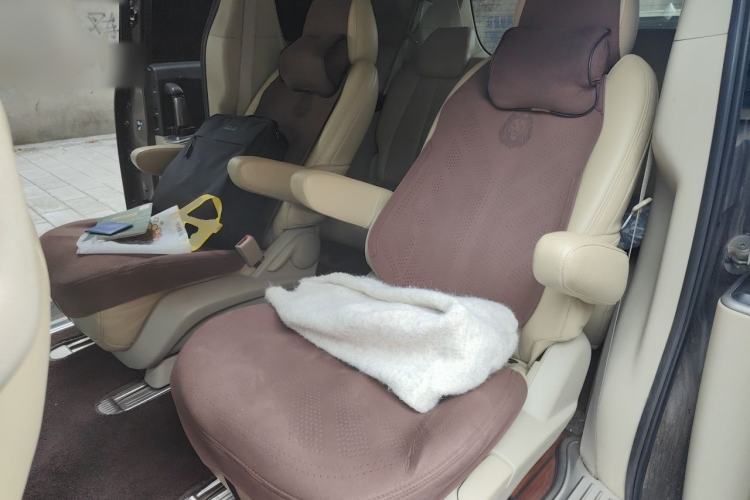 Used Buick GL8 2014 2.4L CT Luxury Business Comfort Edition Left Rear Seat