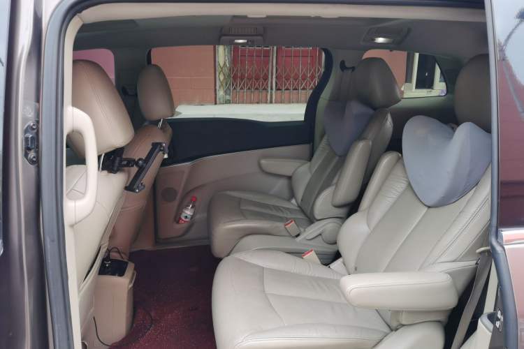 Used Buick GL8 2014 3.0L GT Luxury Business Haoya Edition Left Rear Seat