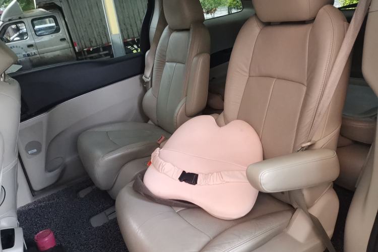 Used Buick GL8 2014 3.0L XT Luxury Business Flagship Edition Left Rear Seat