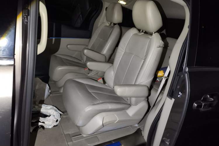 Used Buick GL8 2014 3.0L XT Luxury Business Flagship Edition Left Rear Seat