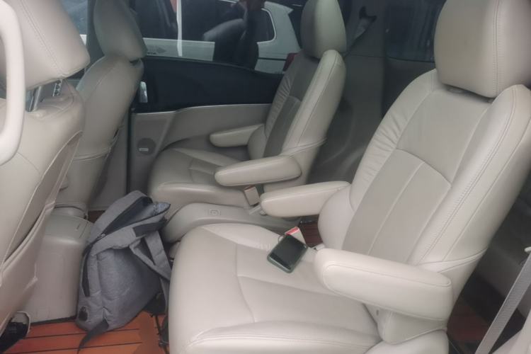 Used Buick GL8 2014 3.0L XT Luxury Business Flagship Edition Left Rear Seat