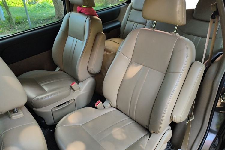 Used Buick GL8 2014 2.4L Executive Edition Left Rear Seat