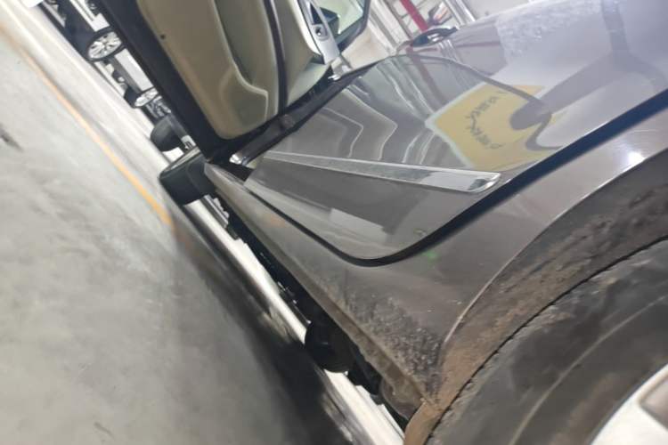 Used Buick GL8 2014 3.0L XT Luxury Business Flagship Edition Left Side Sill
