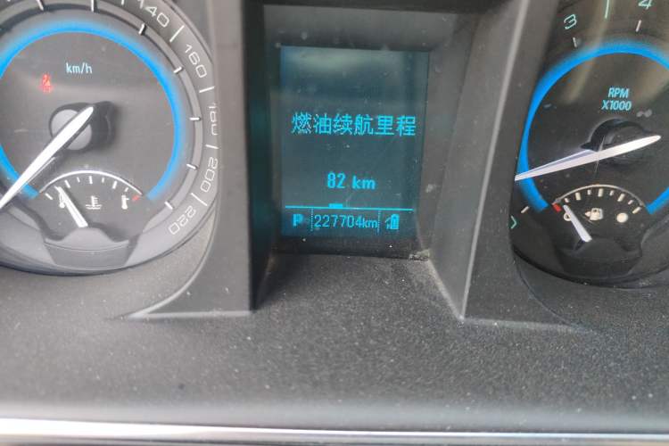 Used Buick GL8 2014 3.0L GT Luxury Business Haoya Edition Odometer Close Up