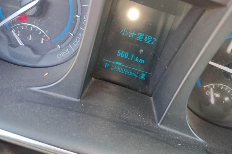 Used Buick GL8 2014 2.4L CT Luxury Business Comfort Edition Odometer Close Up
