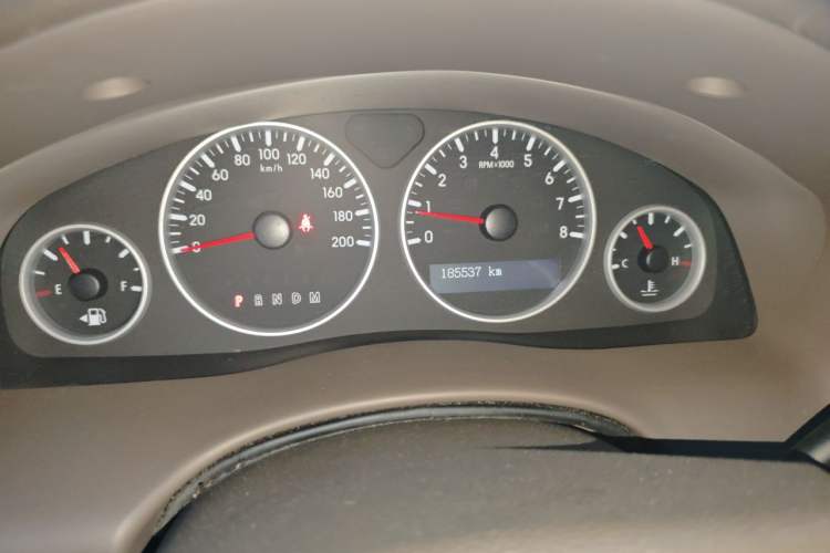 Used Buick GL8 2014 2.4L Classic Edition Odometer Close Up