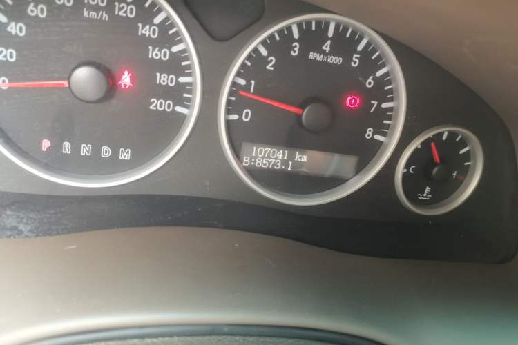 Used Buick GL8 2014 2.4L Classic Edition Odometer Close Up