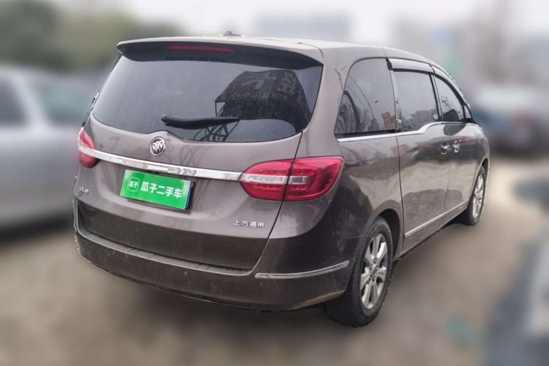 Used Buick GL8 2014 3.0L XT Luxury Business Flagship Edition Rear Right 45 Deg