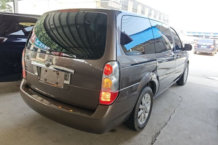 Used Buick GL8 2014 2.4L Classic Edition Rear Right 45 Deg