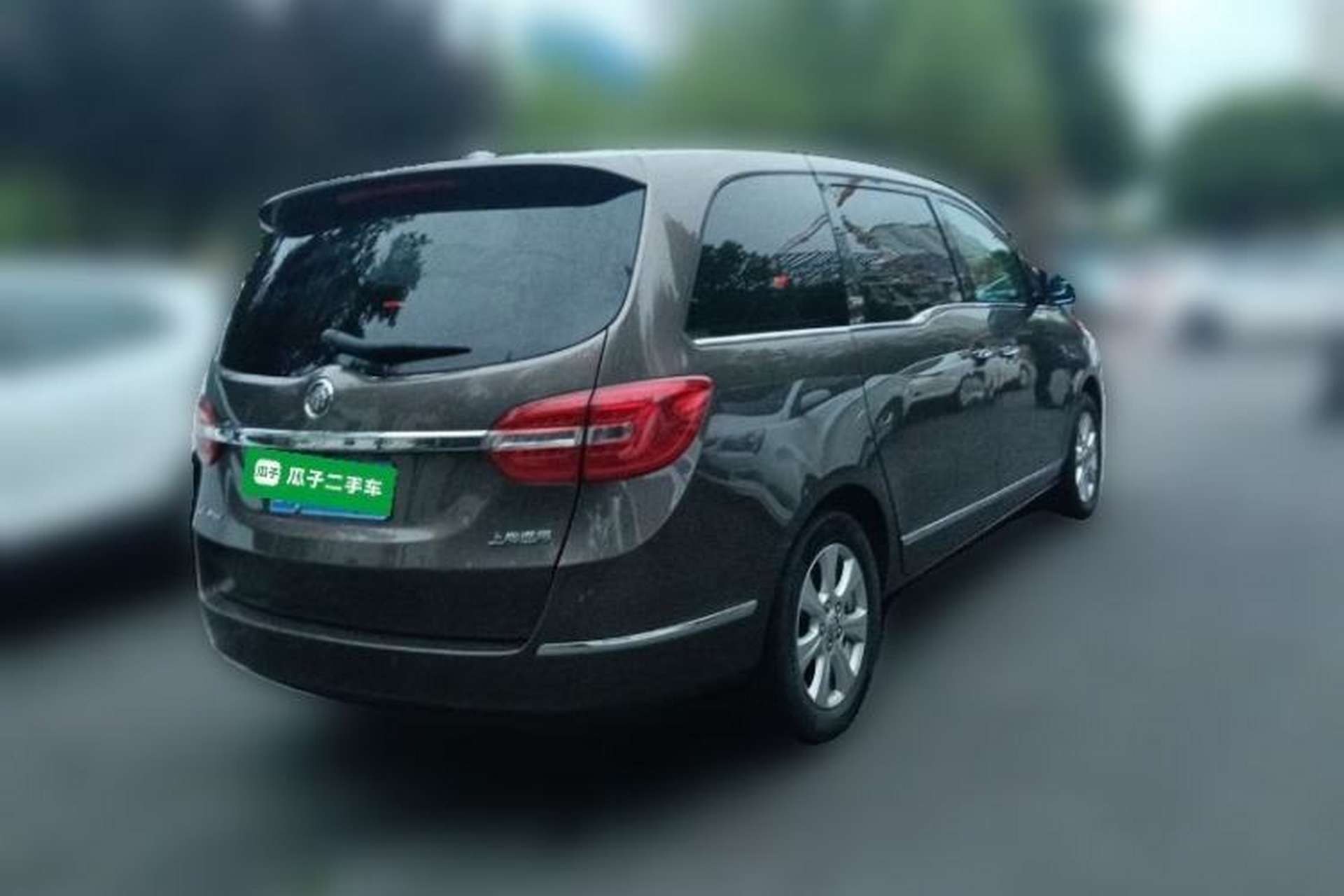Used Buick GL8 2014 3.0L GT Luxury Business Haoya Edition Rear Right 45 Deg
