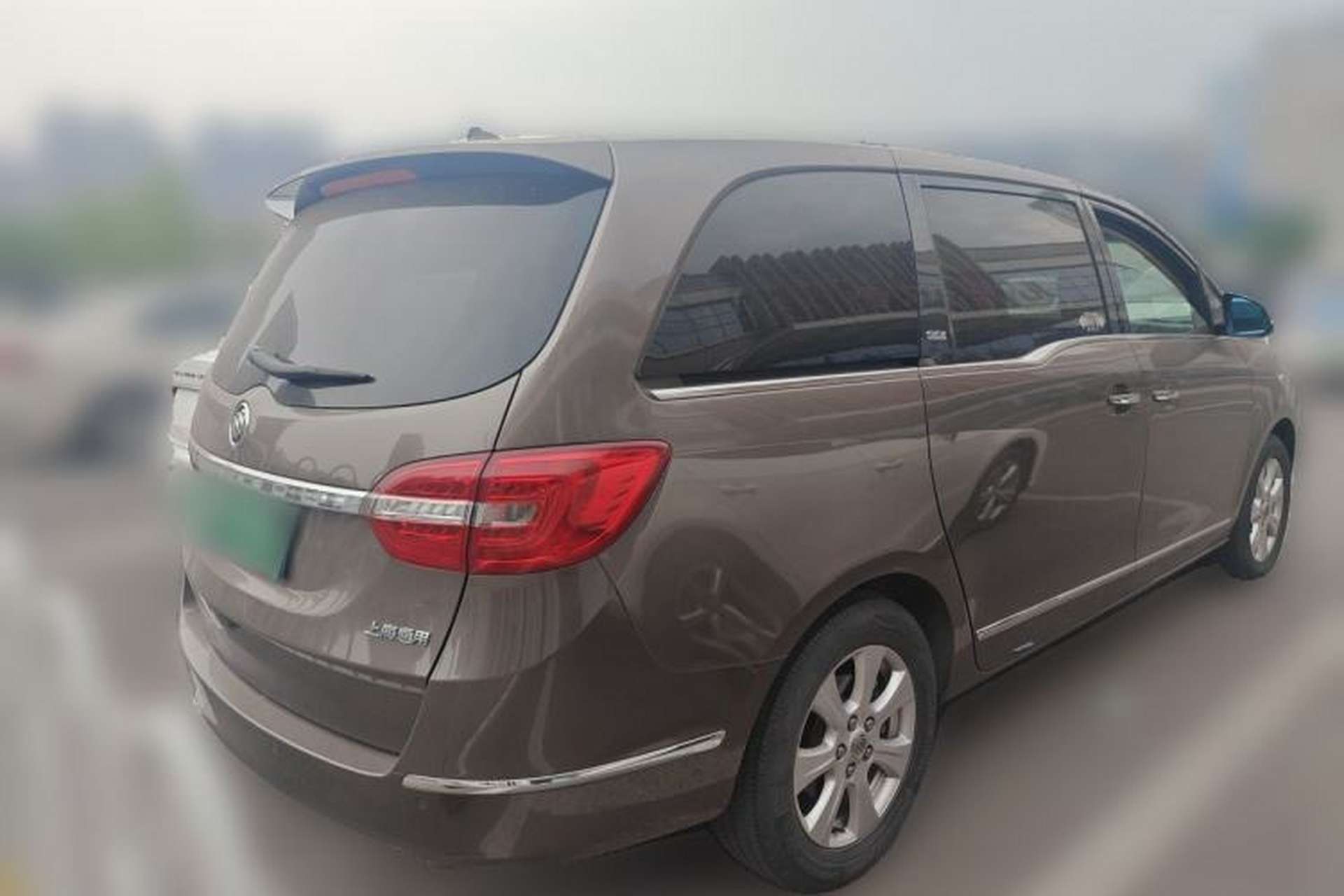 Used Buick GL8 2014 3.0L XT Luxury Business Flagship Edition Rear Right 45 Deg