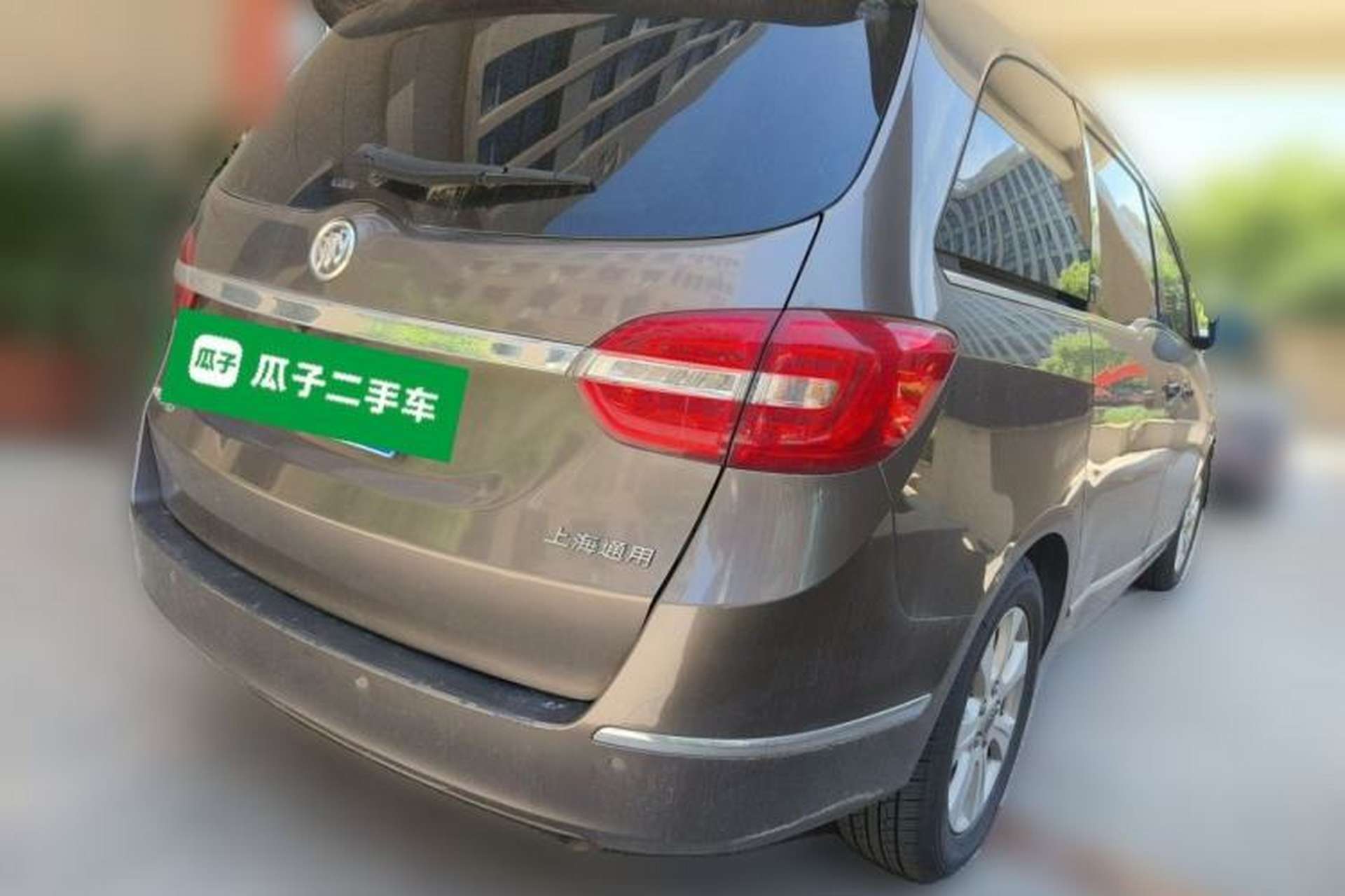 Used Buick GL8 2014 3.0L GT Luxury Business Haoya Edition Rear Right 45 Deg