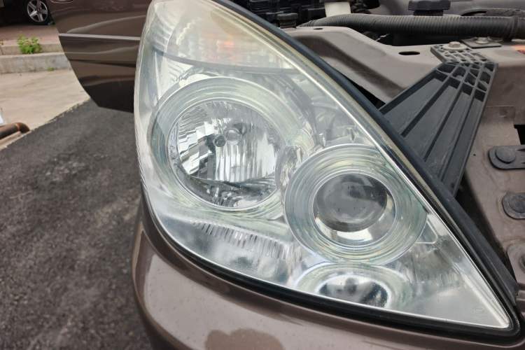 Used Buick GL8 2014 2.4L Classic Edition Right Front Headlight