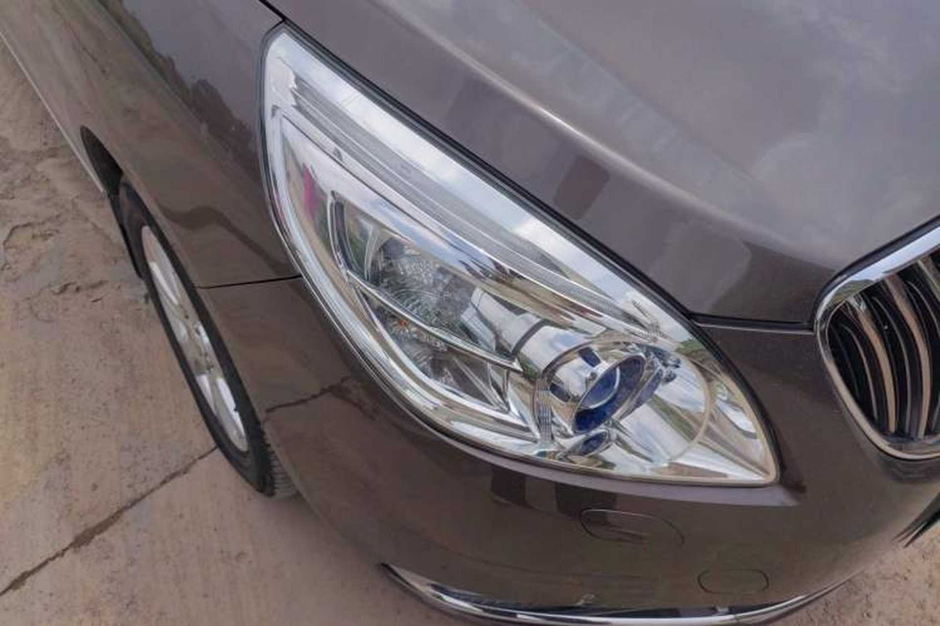 Used Buick GL8 2014 3.0L GT Luxury Business Haoya Edition Right Front Headlight