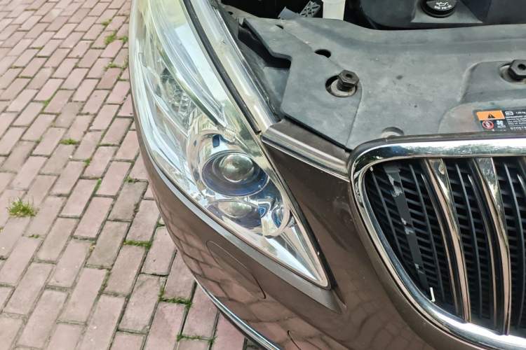 Used Buick GL8 2014 3.0L GT Luxury Business Haoya Edition Right Front Headlight