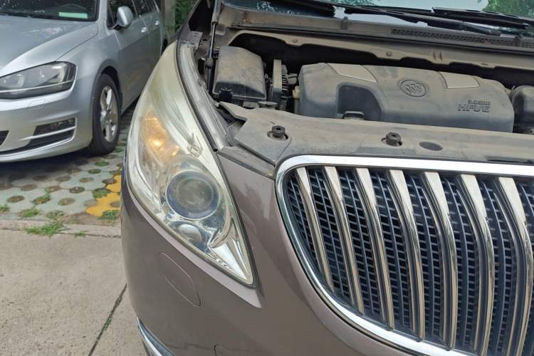 Used Buick GL8 2014 3.0L XT Luxury Business Flagship Edition Right Front Headlight