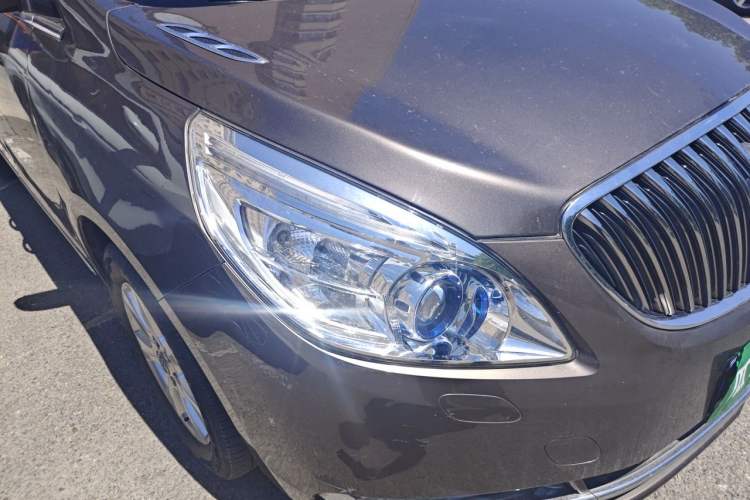 Used Buick GL8 2014 3.0L XT Luxury Business Flagship Edition Right Front Headlight