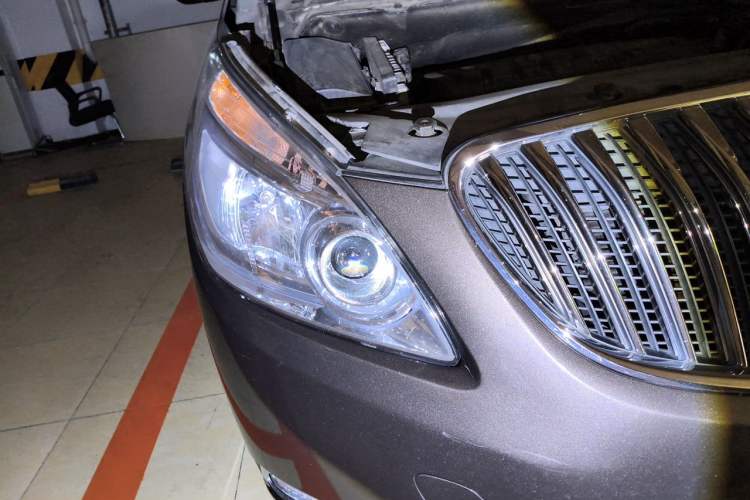 Used Buick GL8 2014 2.4L CT Luxury Business Comfort Edition Right Front Headlight