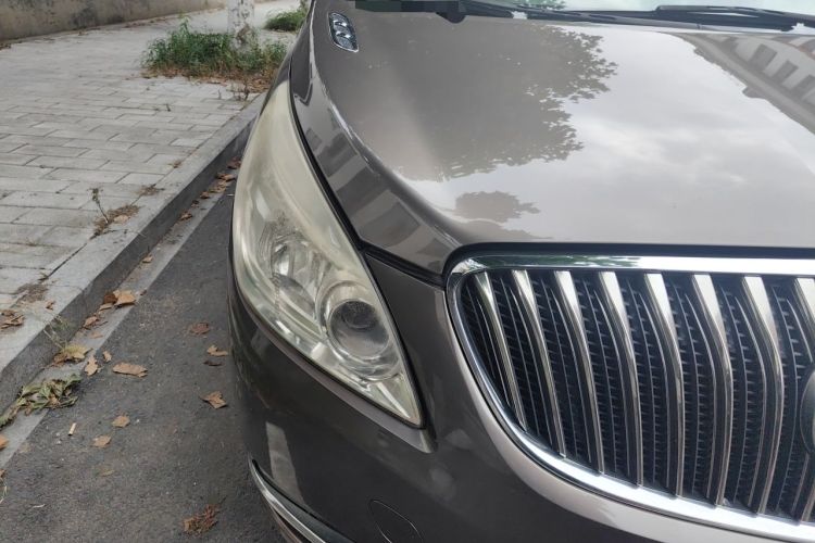 Used Buick GL8 2014 2.4L CT Luxury Business Comfort Edition Right Front Headlight