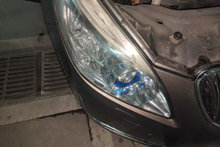 Used Buick GL8 2014 3.0L XT Luxury Business Flagship Edition Right Front Headlight