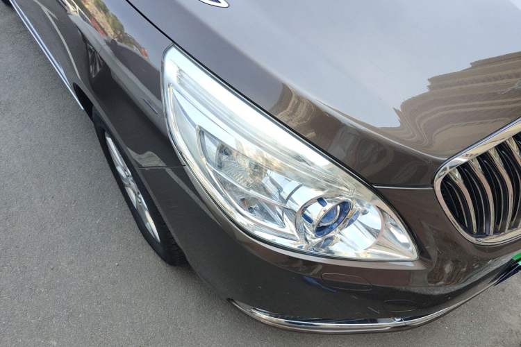Used Buick GL8 2014 3.0L GT Luxury Business Haoya Edition Right Front Headlight