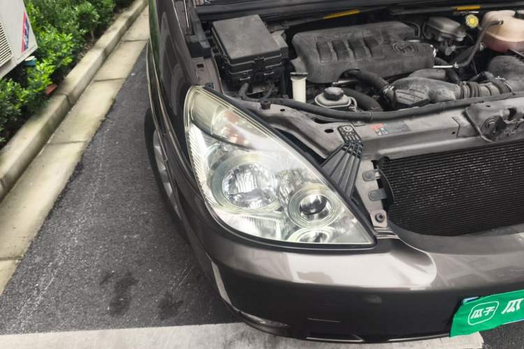 Used Buick GL8 2014 2.4L Classic Edition Right Front Headlight