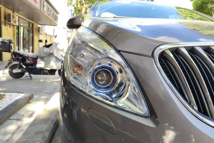 Used Buick GL8 2014 3.0L XT Luxury Business Flagship Edition Right Front Headlight