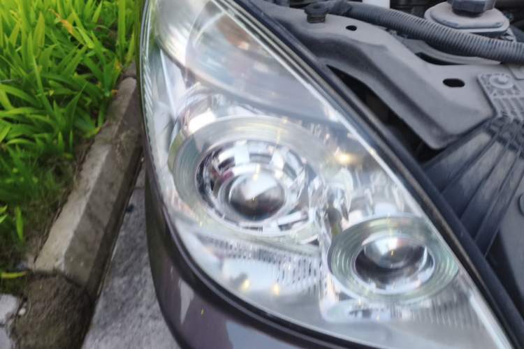Used Buick GL8 2014 2.4L Classic Edition Right Front Headlight