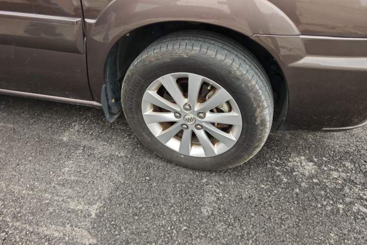 Used Buick GL8 2014 2.4L Classic Edition Right Front Wheel Hub