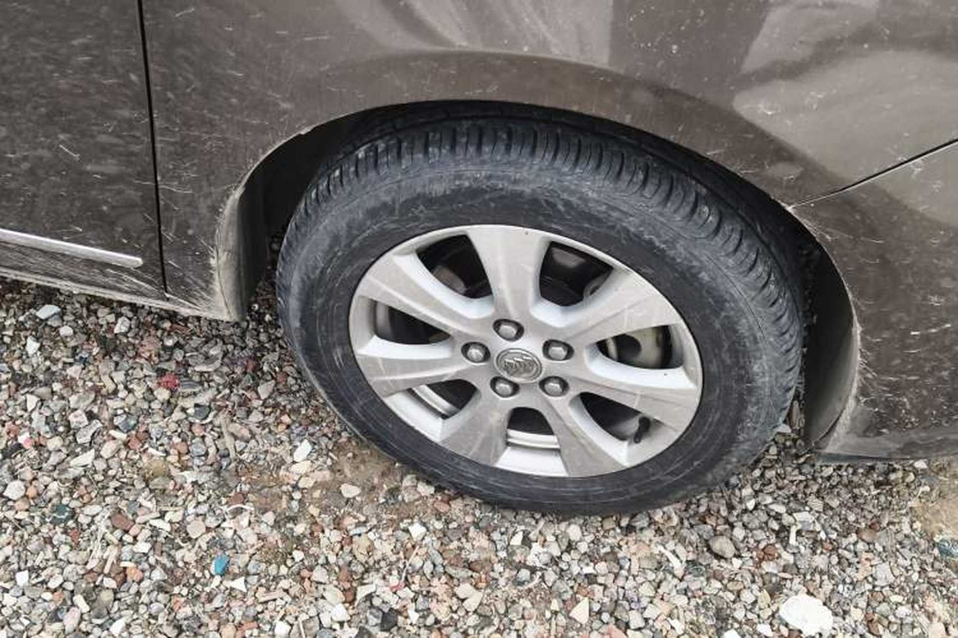 Used Buick GL8 2014 3.0L XT Luxury Business Flagship Edition Right Front Wheel Hub