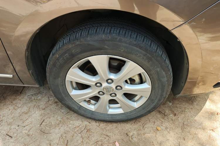 Used Buick GL8 2014 3.0L GT Luxury Business Haoya Edition Right Front Wheel Hub