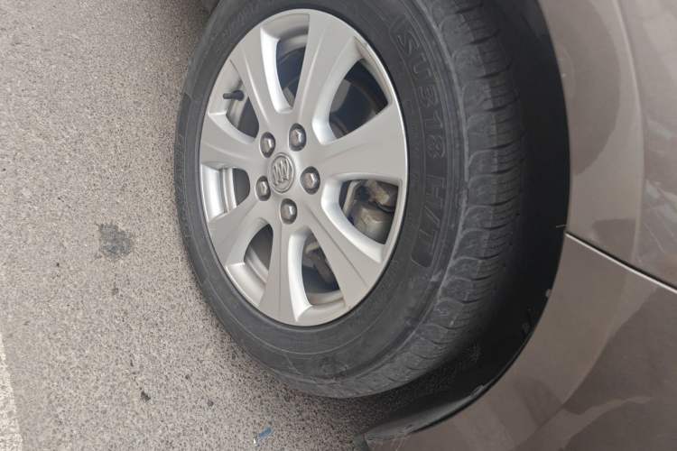 Used Buick GL8 2014 3.0L XT Luxury Business Flagship Edition Right Front Wheel Hub